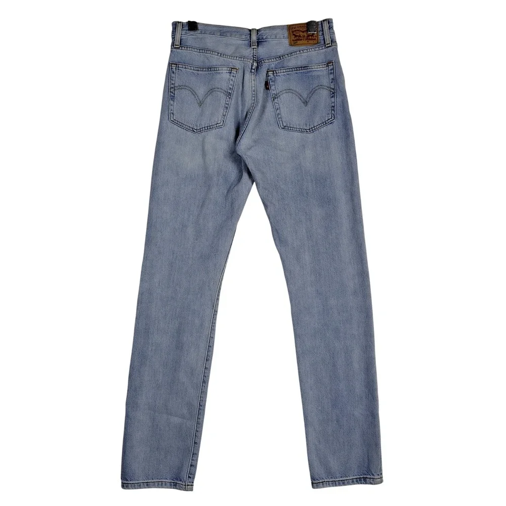 Levis 501 Original Fit Jeans Mens 30x30 Light Wash Blue Button Fly Straight